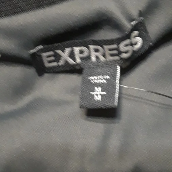 COPY - EXPRESS Skirt - Picture 2 of 3